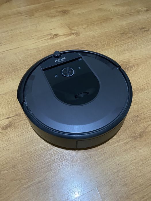 iRobot Roomba i7