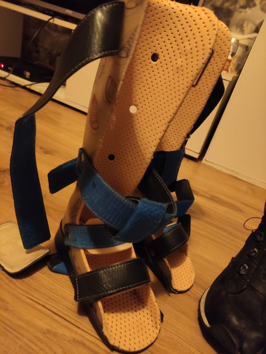 Ortezy dziecięce i buty do ortez