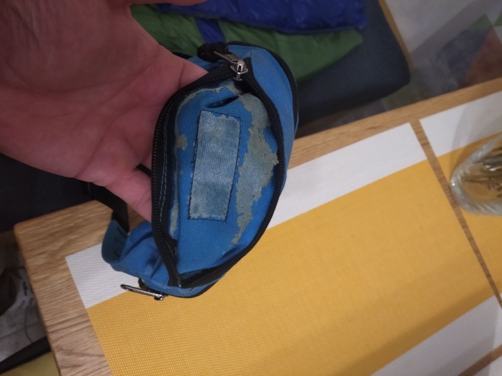 Продам сумку Eastpak бананка