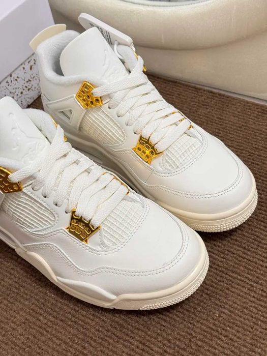 Buty damskie Trampk_Jordan_4_Retro_Metallic_Gold R.44