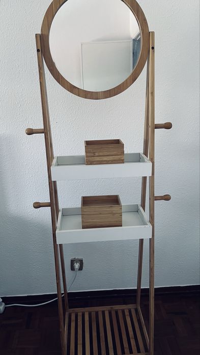 Movel com espelho