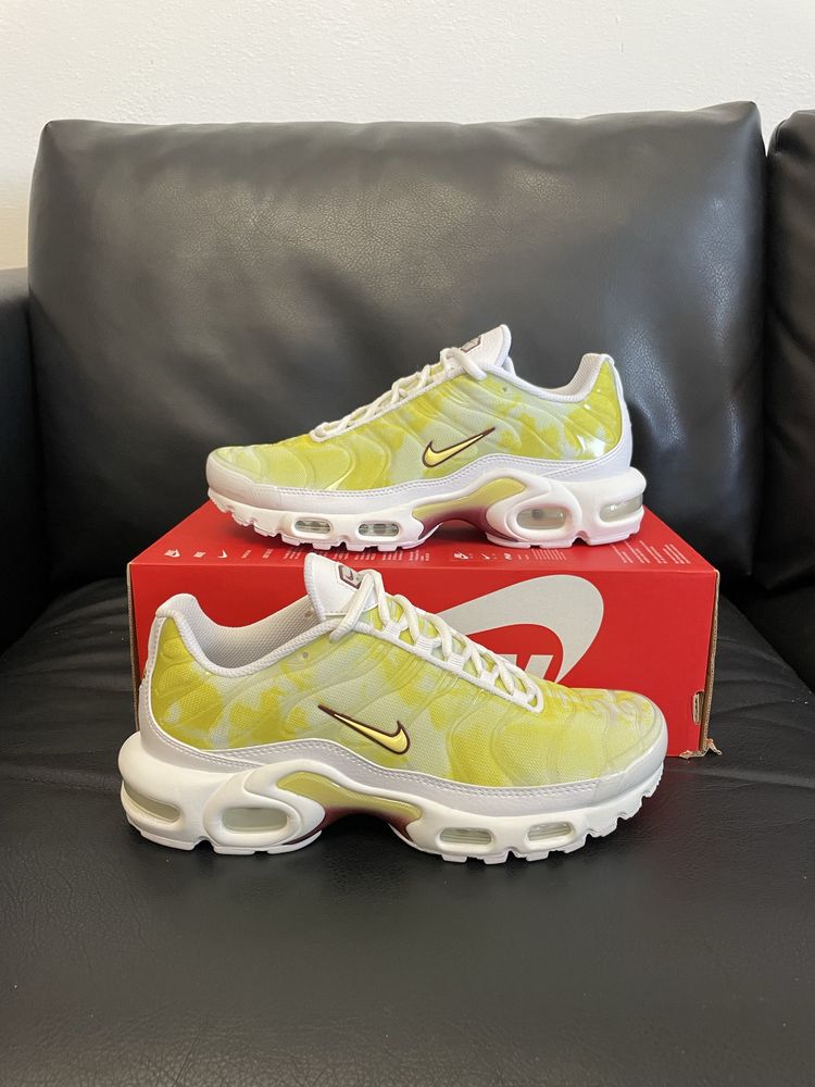 Оригінальні кросівки Nike Air Max Plus TN FU4348-100