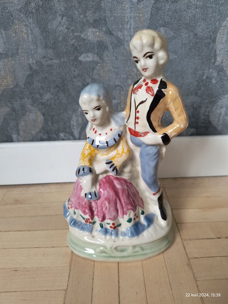 Ręcznie malowana porcelanowa figurka