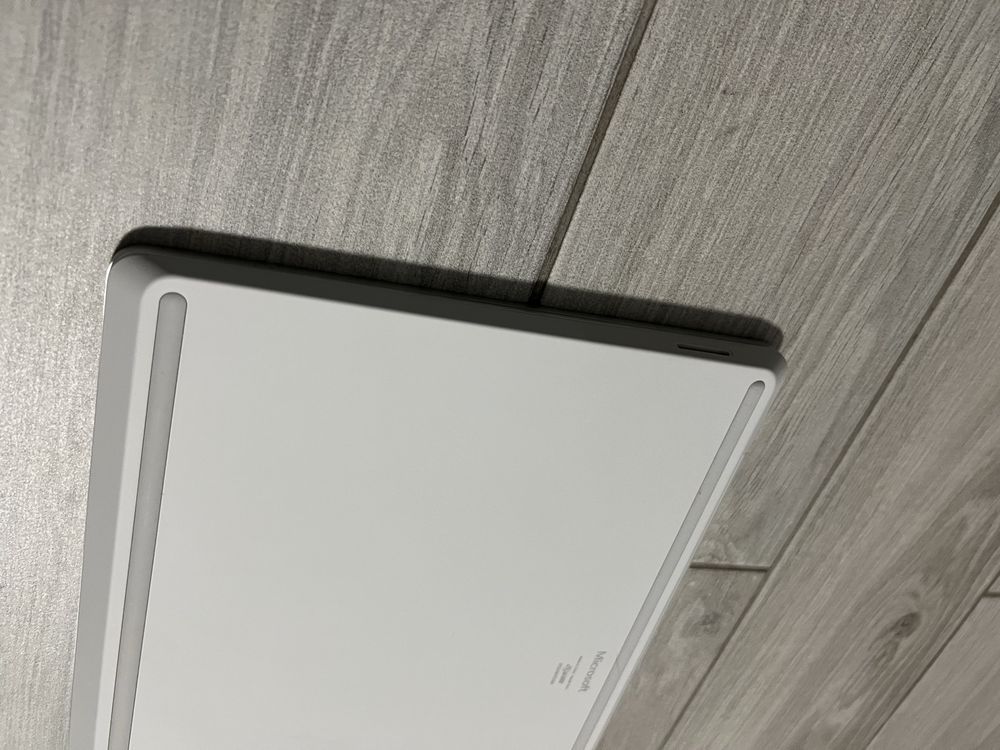 Microsoft surface go 2 laptop, /i5 1035G1/8gb/128gb