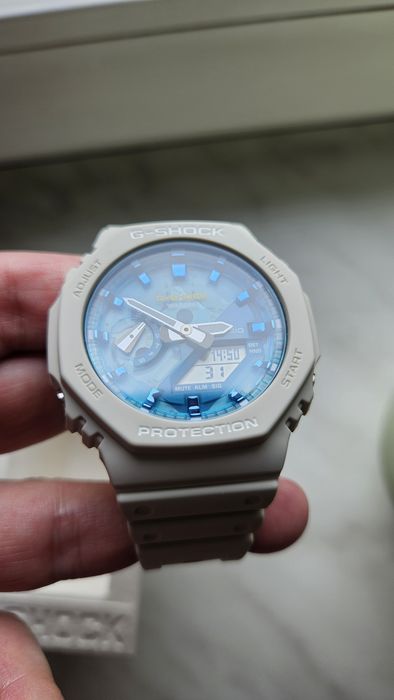 Zegarek Casio G-SHOCK octagon GA-2100AS. Nowy nie używany.