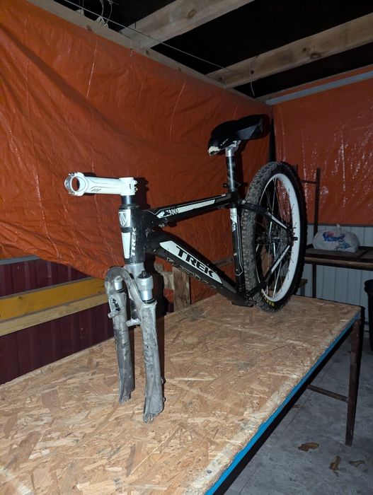 Trek/rock shox/ NGS.BIKES/FB ONE Bontrager/maxxis