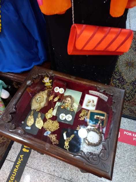 Liquidacao de velharias e antiguidades