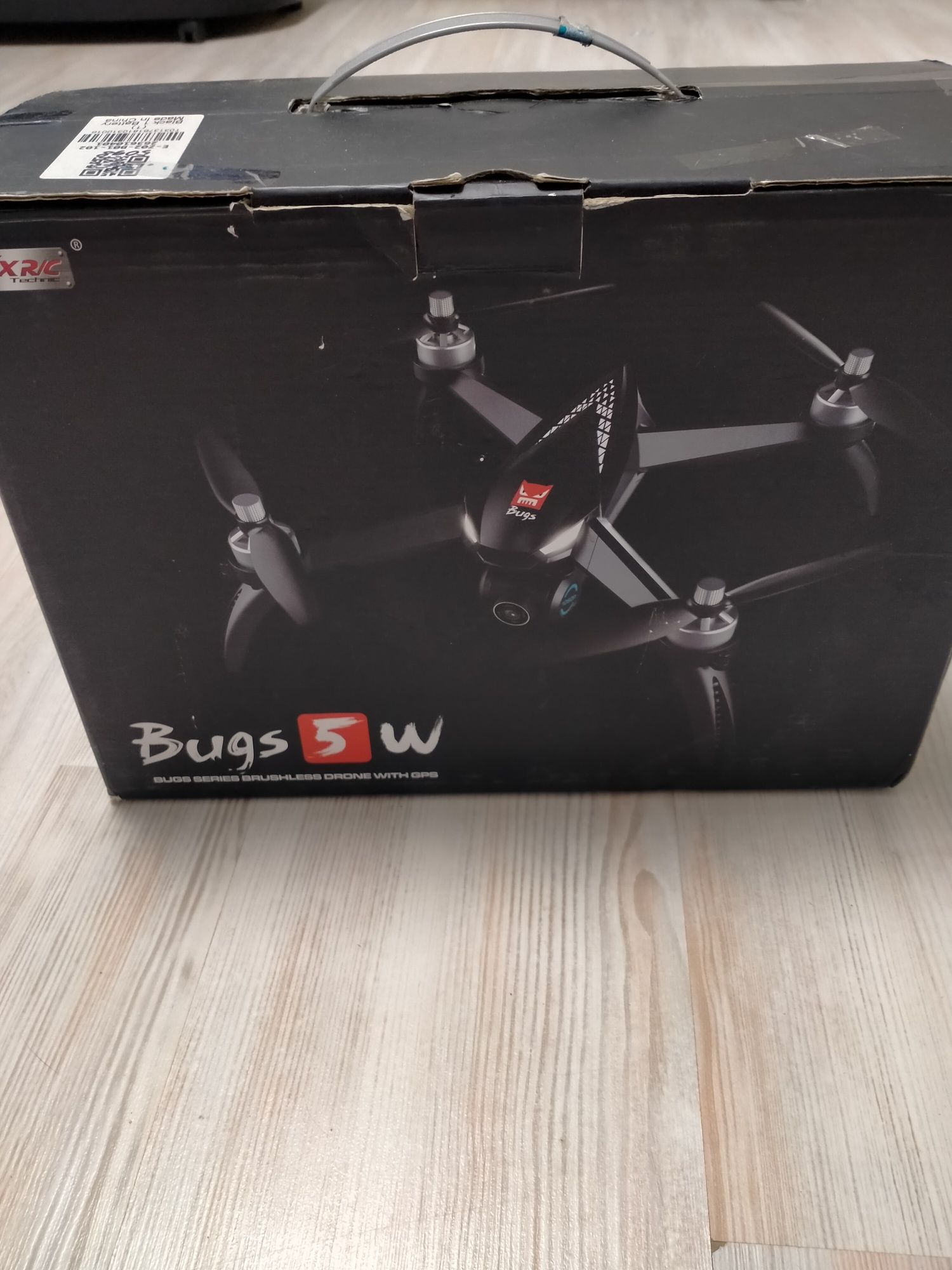MJX bugs 5w
Квадрік в нормальному стані повністю годни