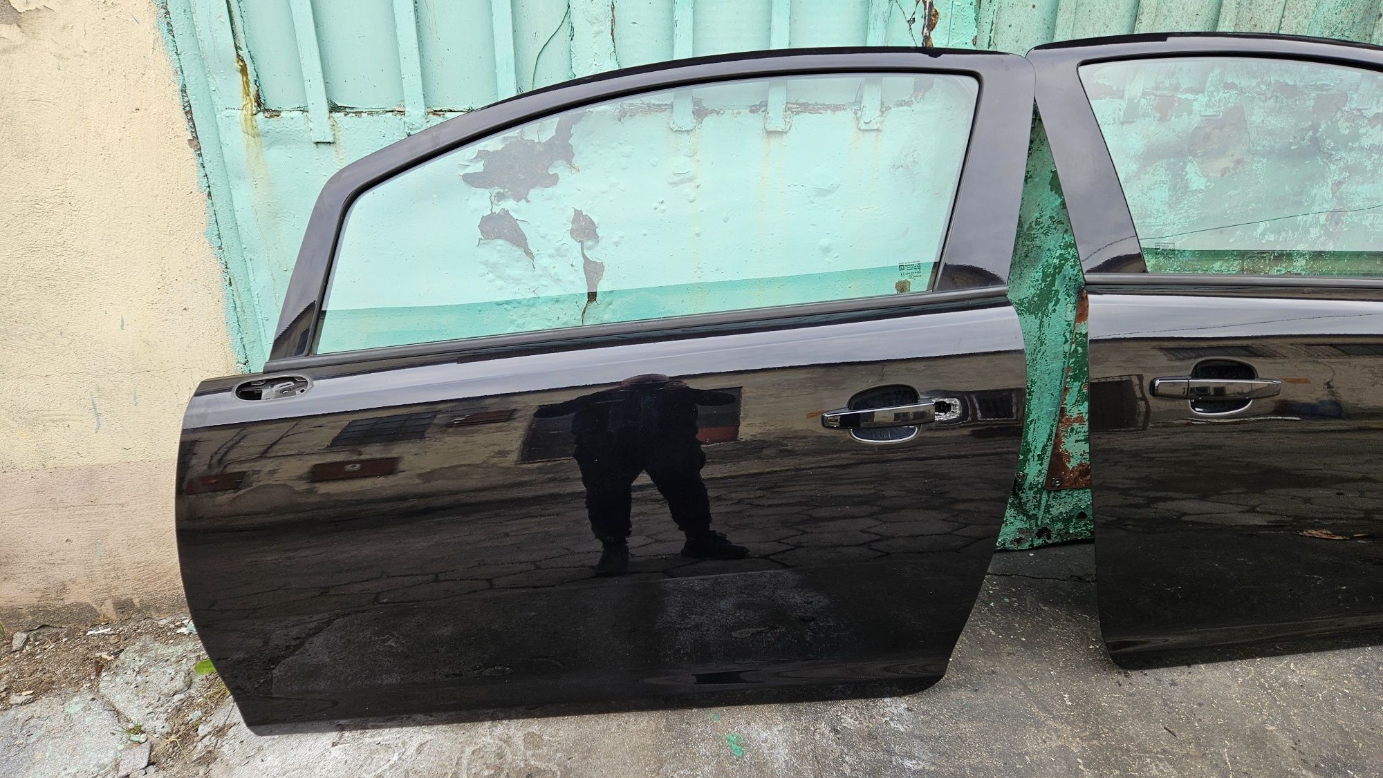 Drzwi przód przednie lewe prawe z20r czarne opel corsa d 3 D drzwiowa