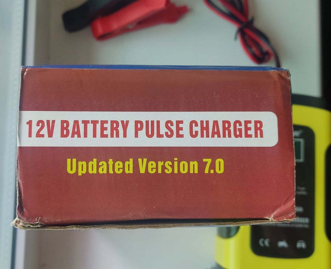 импульсное зарядное устройство Foxsur 12V 5A