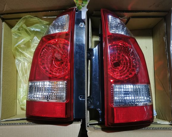 Задние фонари  Mitsubishi Pajero Wagon lll 3
