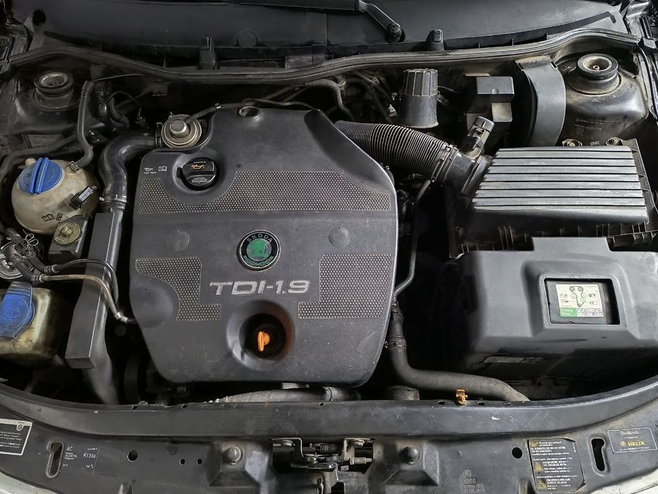 Skoda Octavia Tour 1.9 TDI AGR -66 кВт/90 л.с
-66 кВт/90 л.с