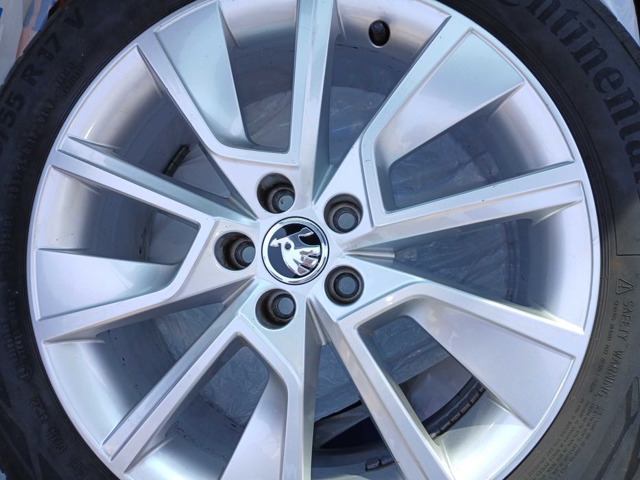 Продам  ДИСКИ   SKODA KAMIQ, Skala, Fabia  6.5X17 5X100 ET40