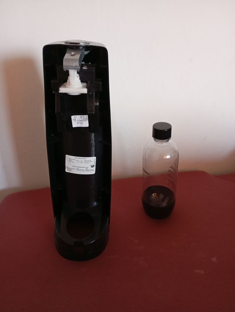 Saturator do wody sodastream