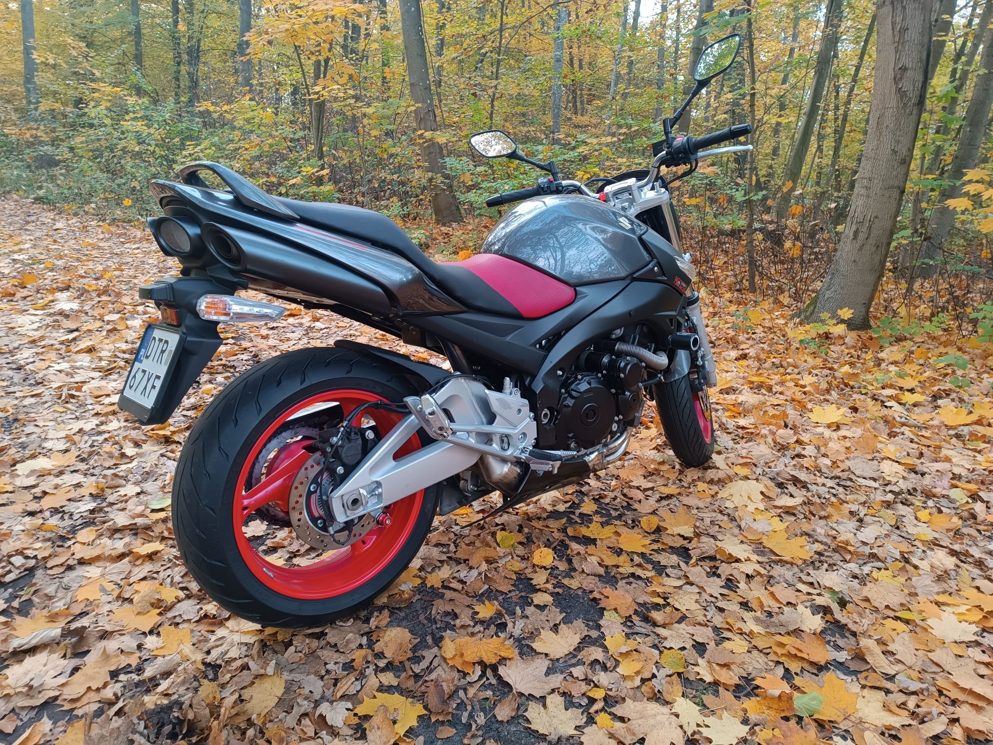 Suzuki GSR 600  Yoshimura