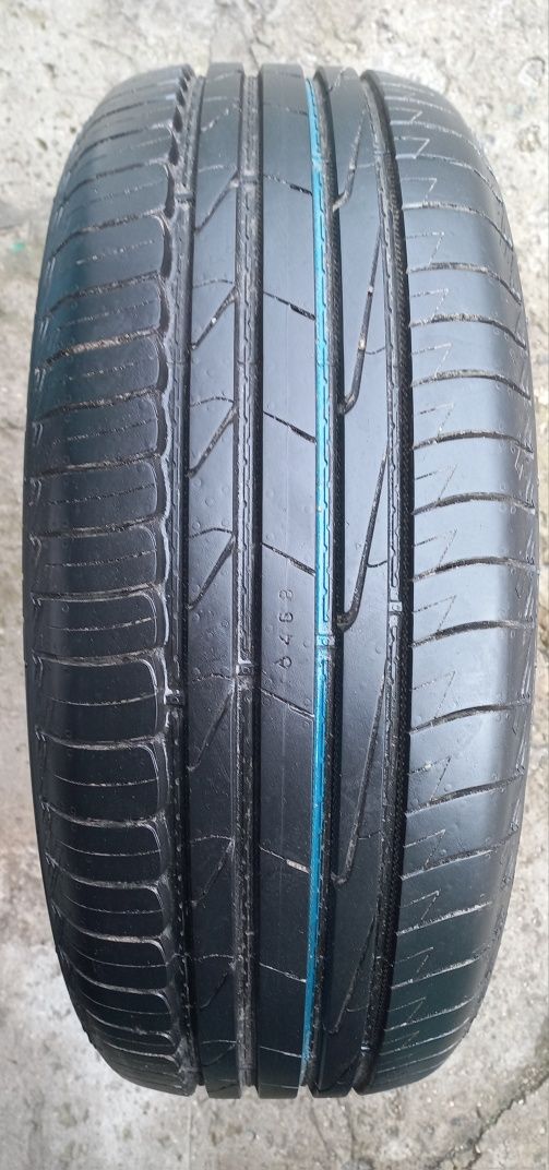 Резина гума шини колеса 215 55 18 Nokian hakka blue 3 suv