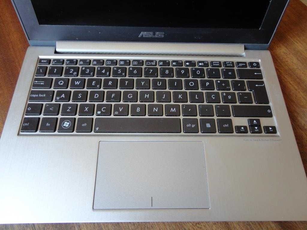 Asus Zenbook UX21A (i7)