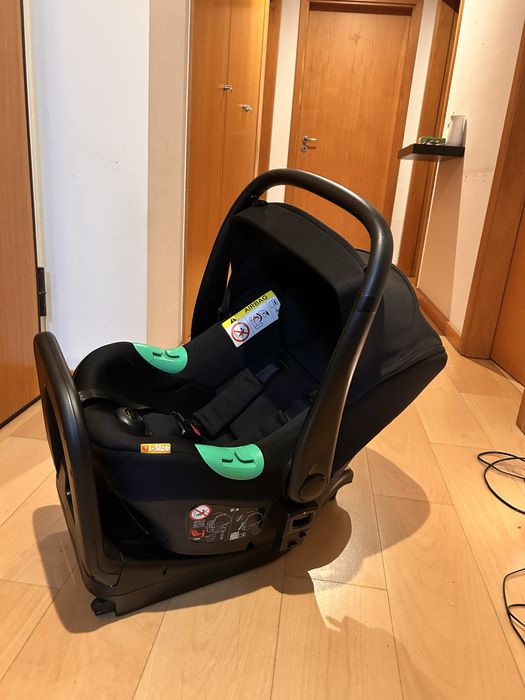 Ovo bebe com base isofix para carro e com redutor recem nascido