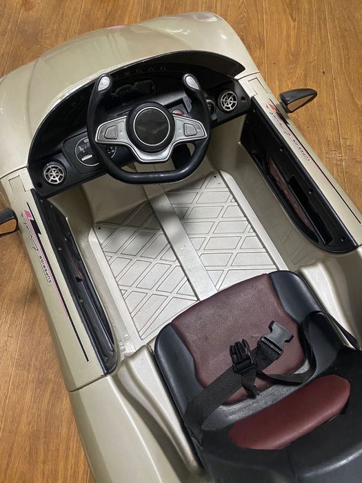 Детское авто на акумуляторе