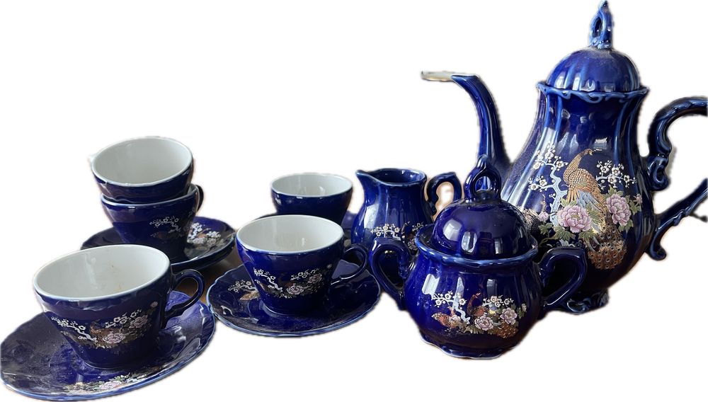 Japońska porcelana serwisowa mokka w kolorze kobaltowym