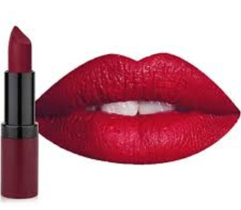 Губна стійка помада матова червона з вітаміном