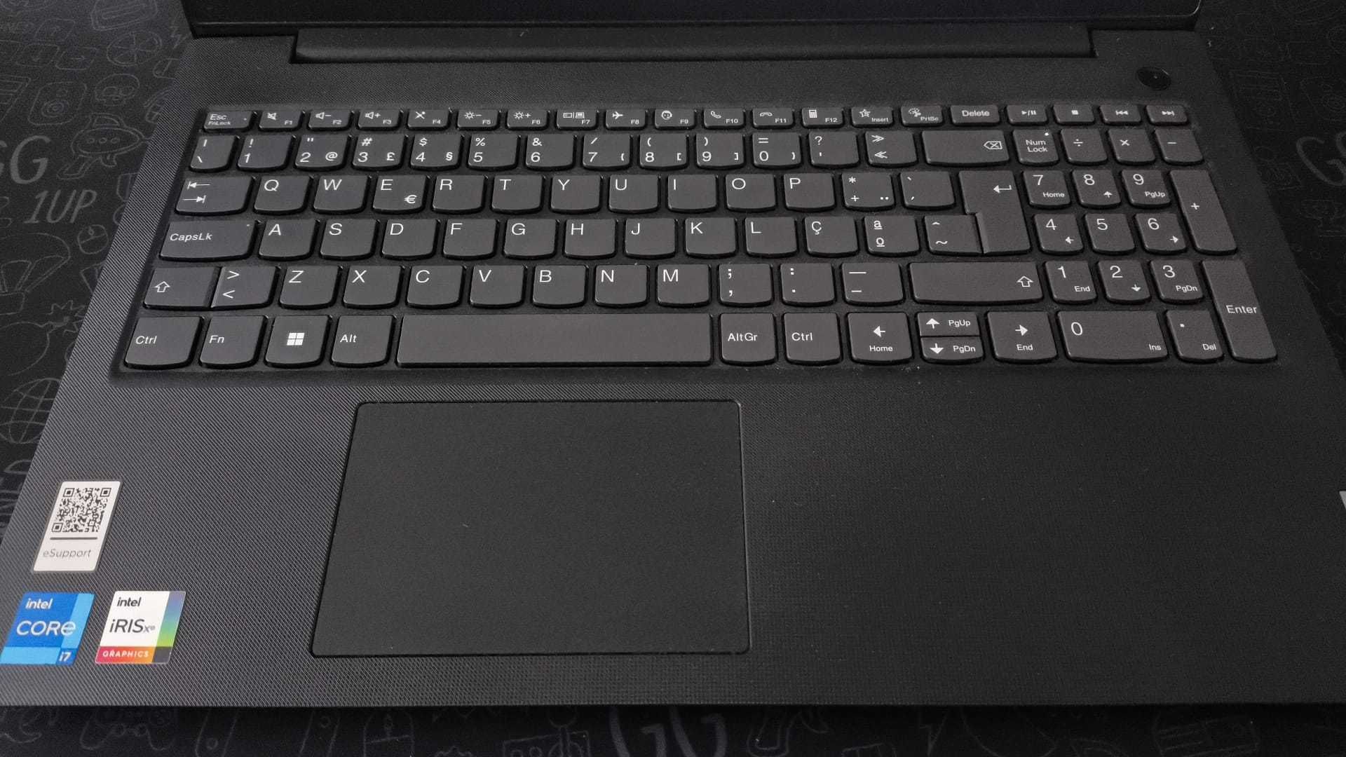 Portátil LENOVO V15 G3 I7