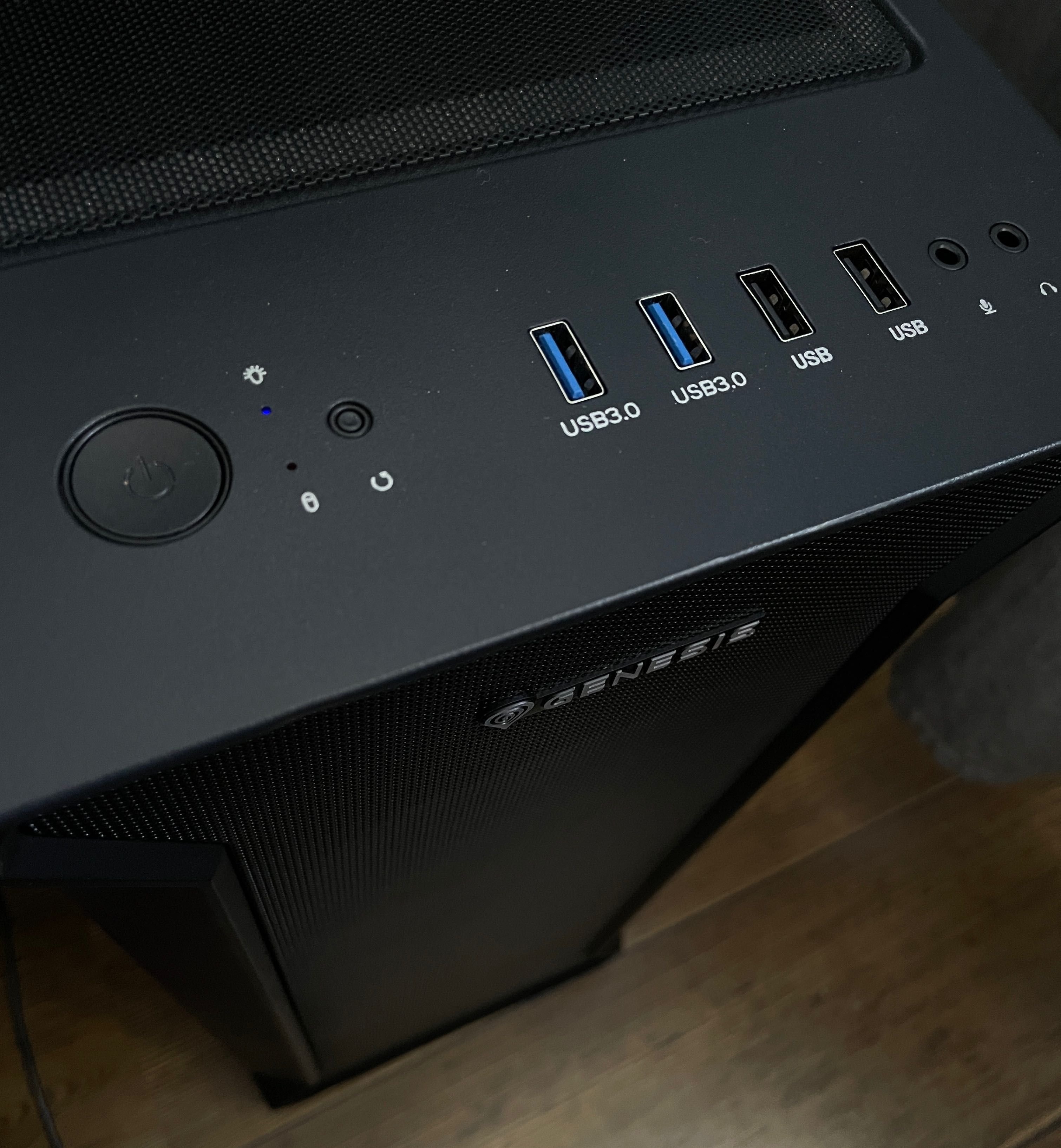 Komputer stacjonarny AMD 5, RAM 64GB, NVMe 3TB, GPU 12GB