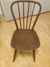 Krzeslo z piwnicy drewniane