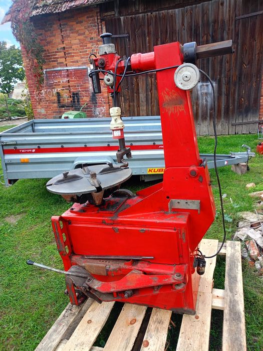 Montażownica corghi do kół opon