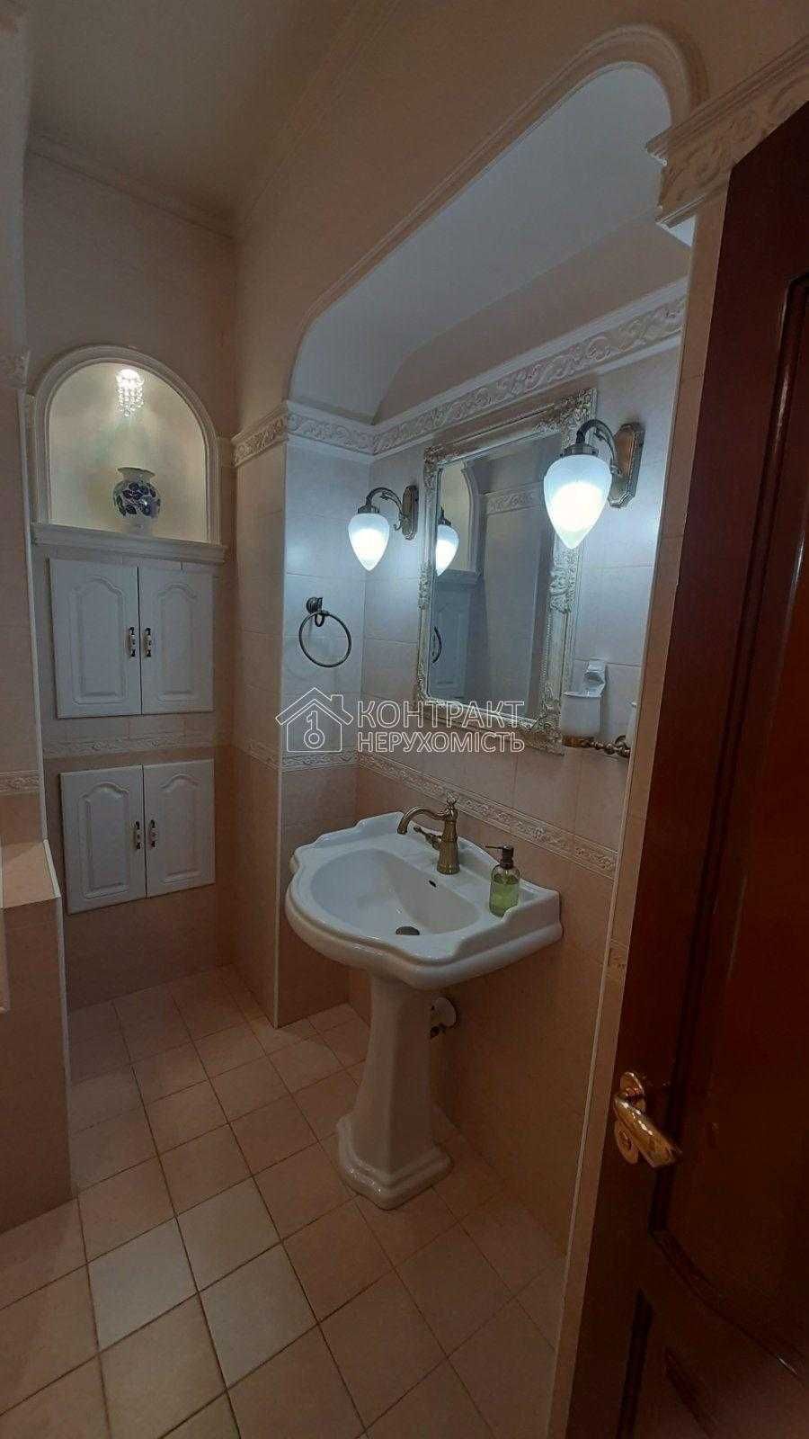 Продам будинок в місті 92м2, земля 8 соток