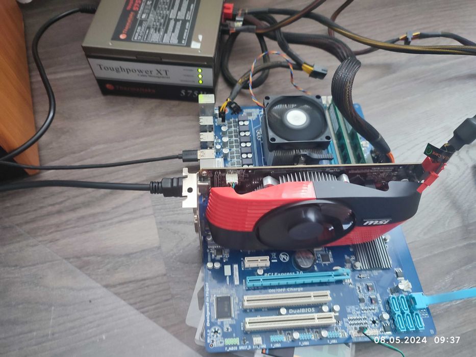 Процесор AMD Phenom II X2 560 3.3GHz(HDZ560WFGMBOX) sAM3 Black Edition