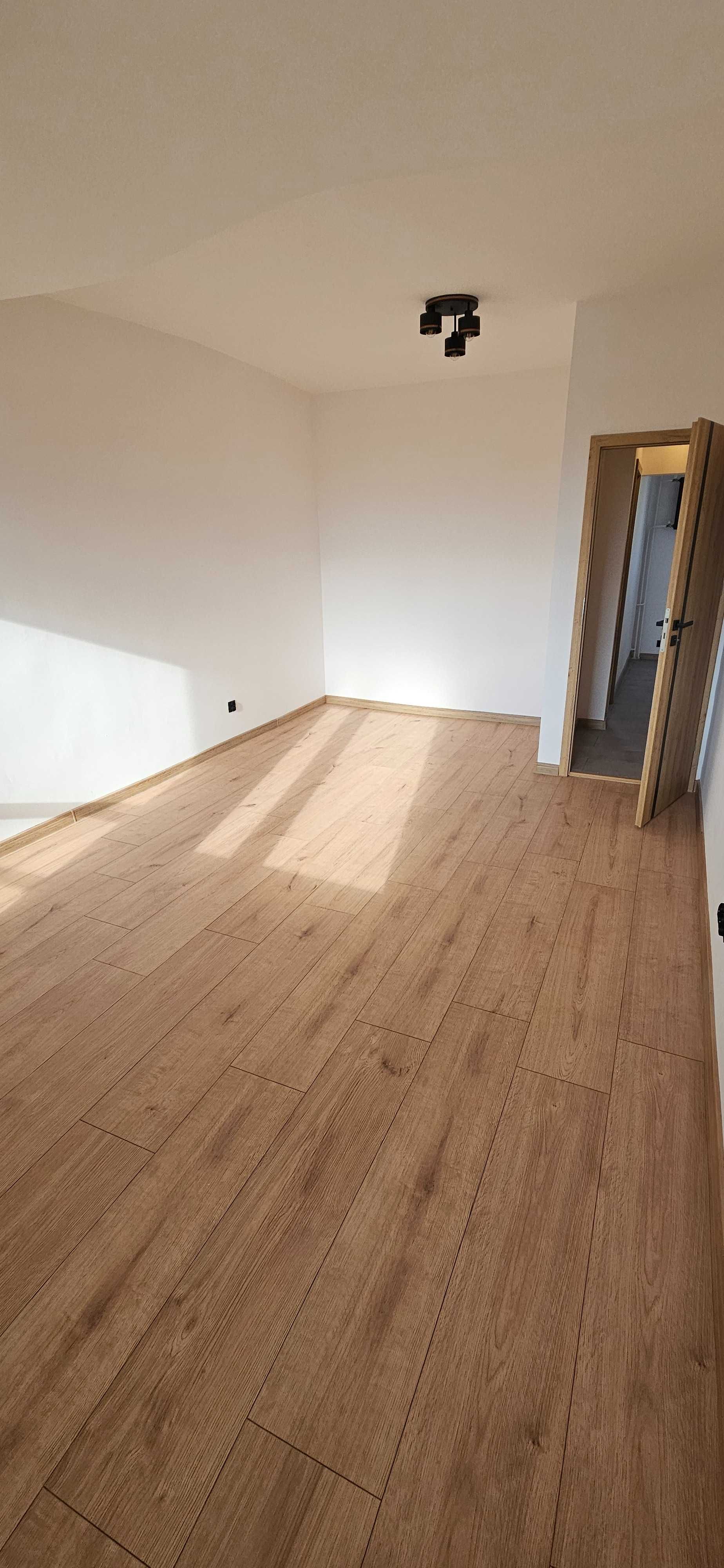 GNIEW sprzedam mieszkanie (centrum) - po kapitalnym remoncie