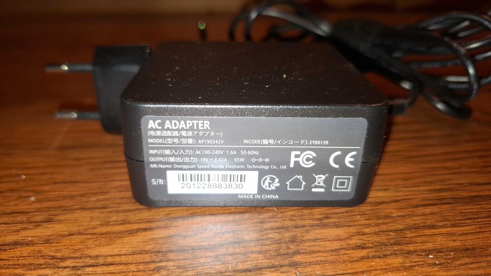 Zasilacz do Laptopa - 19V - 3.42A