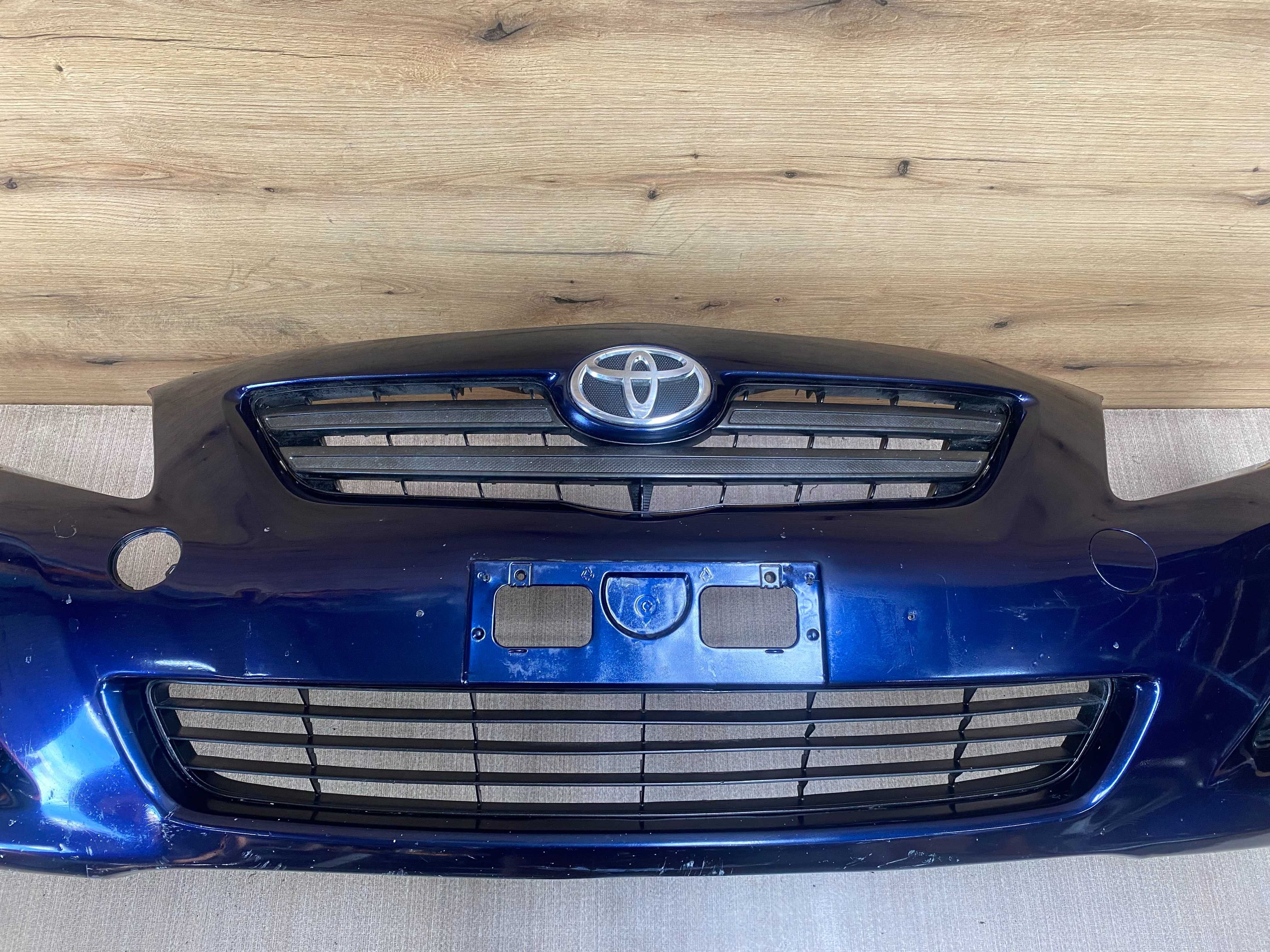 Zderzak przedni Toyota Corolla e15 sedan kolor 8s6