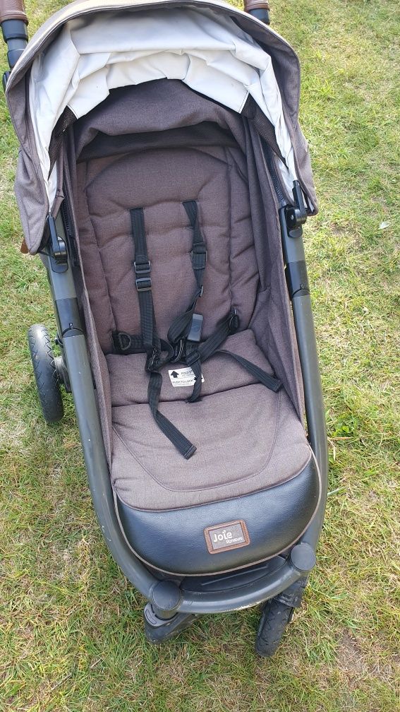 Zadbany wózek spacerowy Joie Mytrax Signature