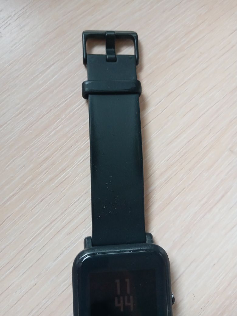 Продам смарт-часы AMAZFIT GPS