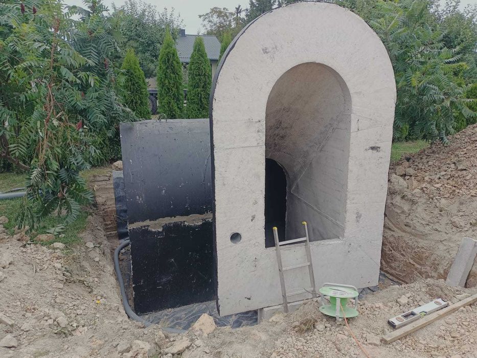 piwnica betonowa ogrodowa ziemianka B30W8 solidna szczelna schody tune