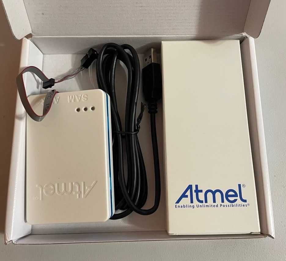 Повний комплект Atmel-ICE відладчик від Microchip ATATMEL-ICE
