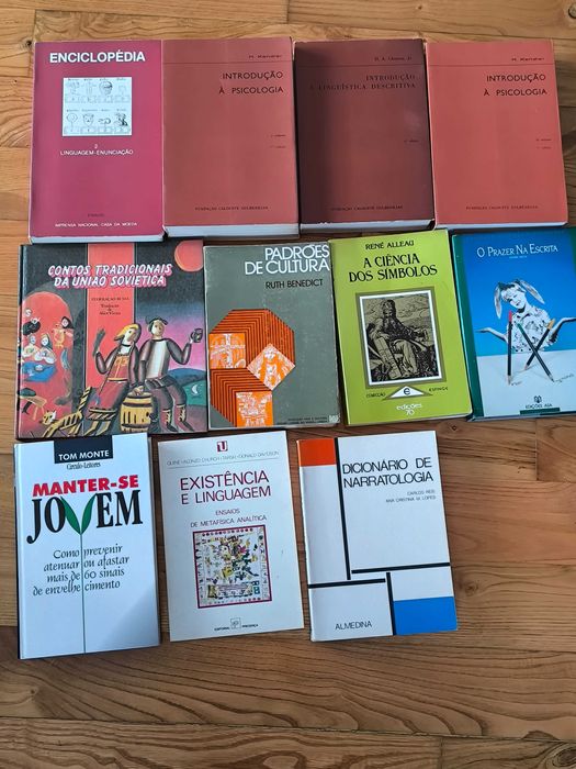 Livros de vários géneros