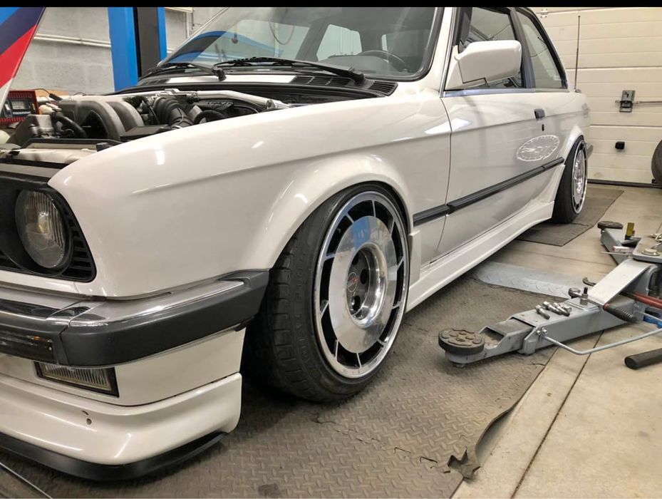 Оригинальные диски корвет с4 16 дюймов