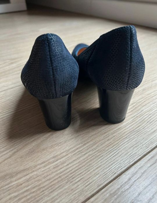 Nowe granatowe czółenka skórzane bioeco by arka 38 softstep clarks