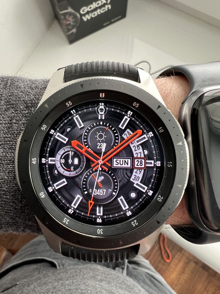 Часы Samsung galaxy watch