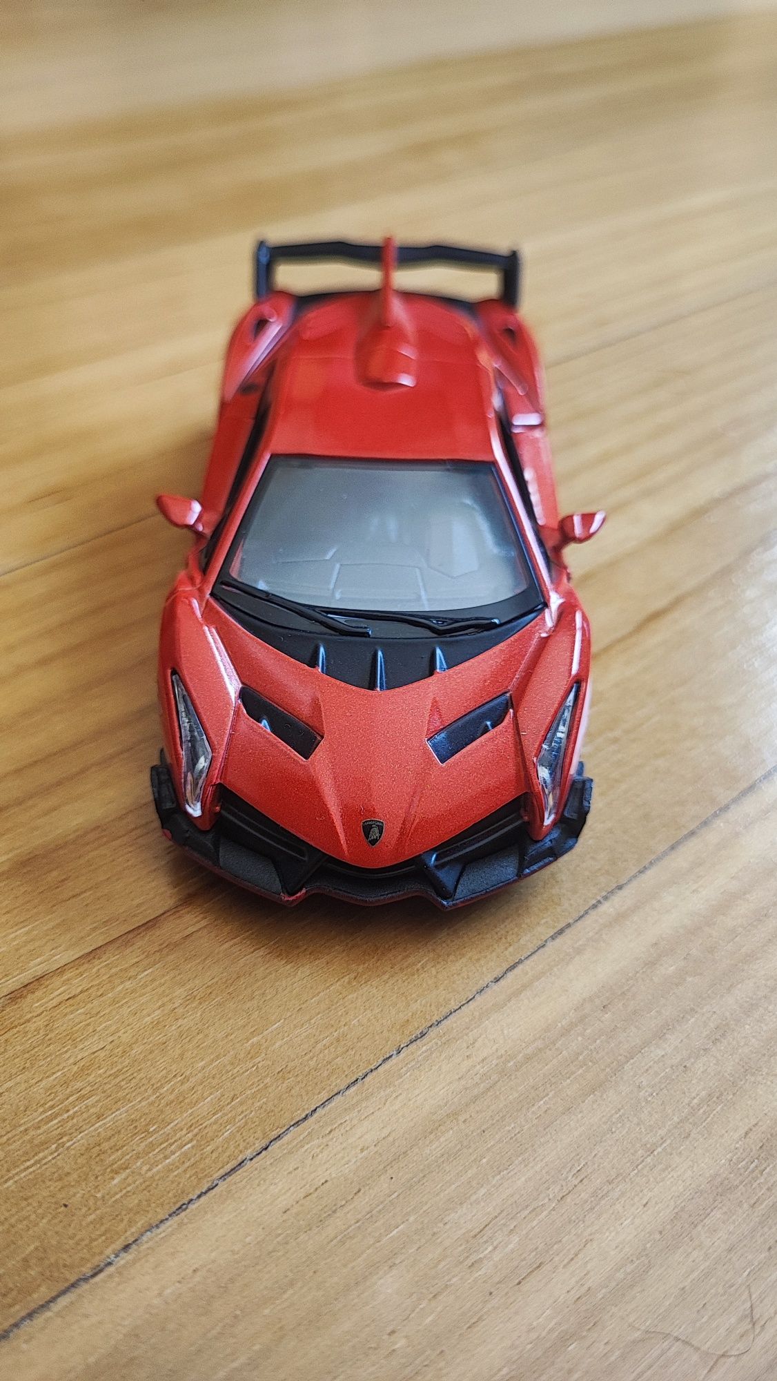 Carros miniatura 1:32 e 1:36