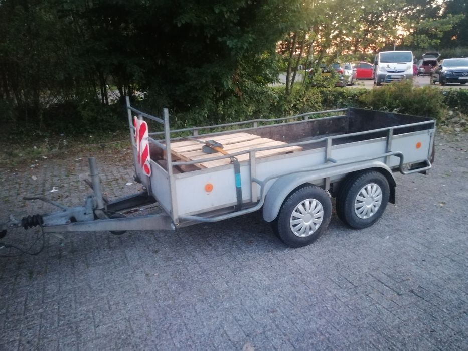 Przyczepa towarowa 2000 kg pod mini koparkę