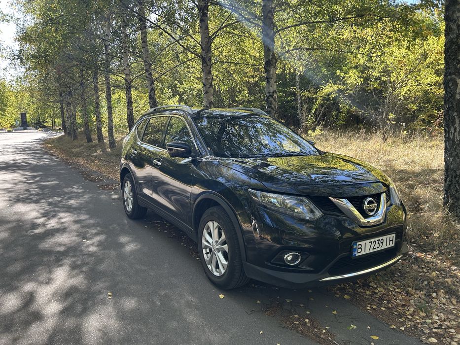 Nissan Rogue 2.5 SV AWD 2016 газ бензин