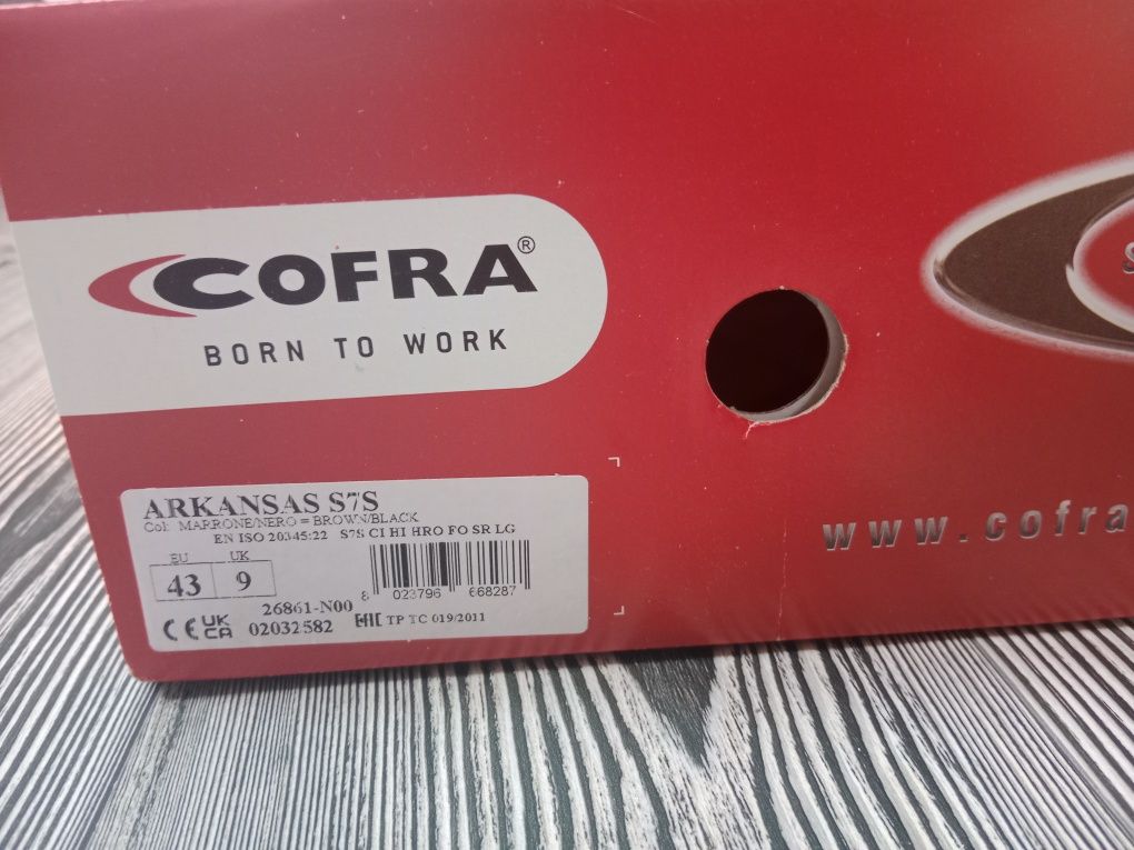 Buty robocze z podnoskiem Cofra 43