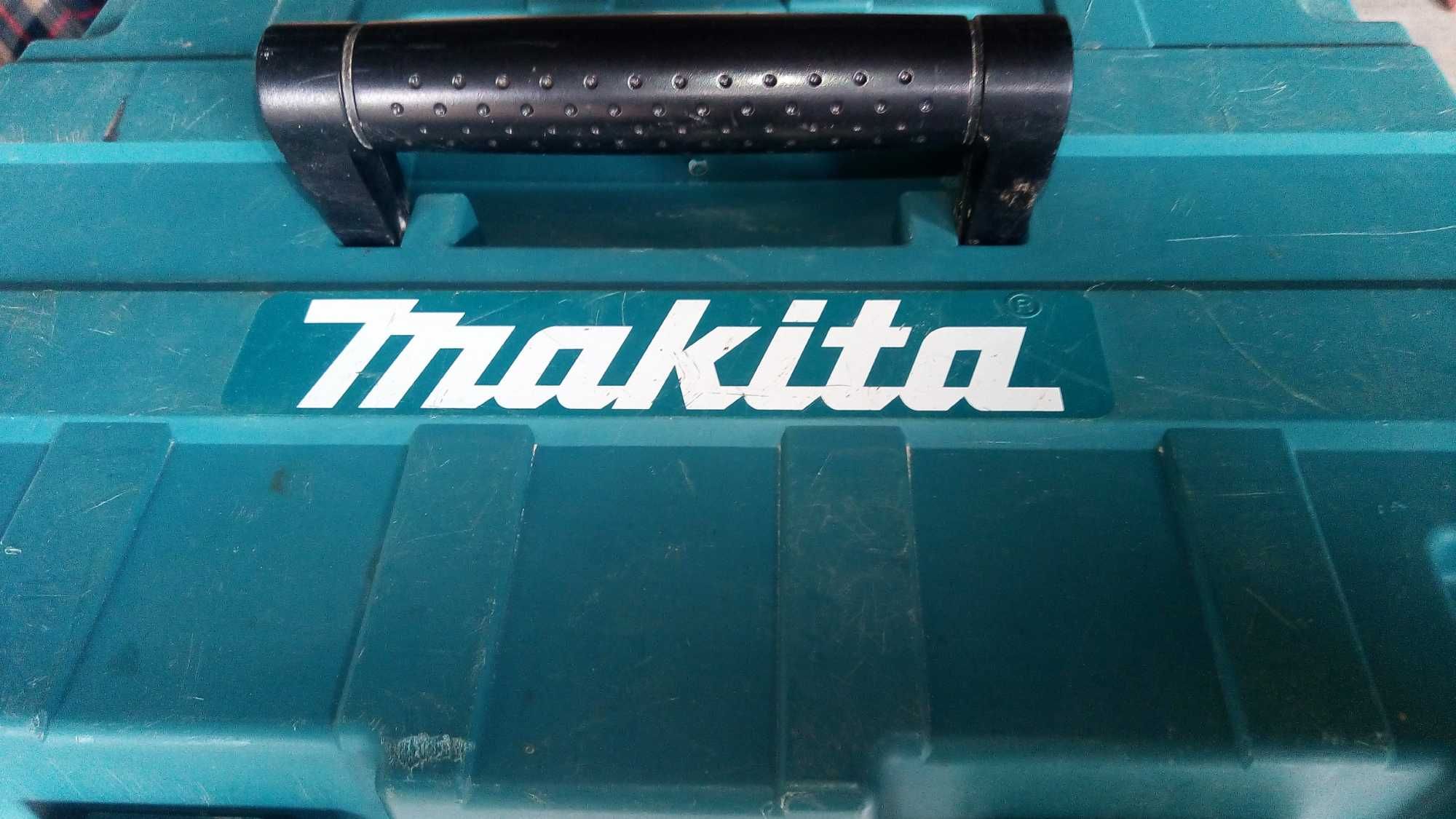 Makita 5903RK ручная дисковая электропила в кейсе