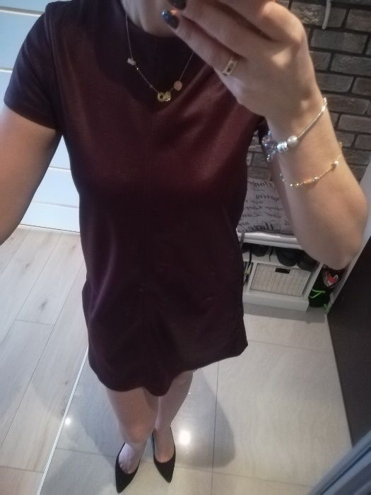 sukienka bordowa woskowana z kieszeniami z zamkiem z tyłu Mohito XS