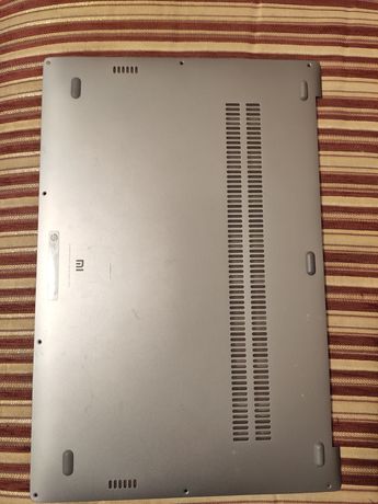 Xiaomi Mi notebook pro 15.4 только что на фото