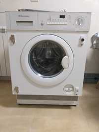 Máquina de lavar roupa - encastrar
